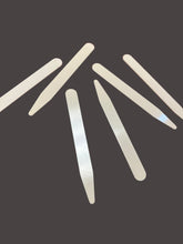 Load image into Gallery viewer, Collar stays
