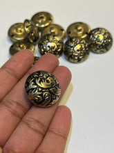Load image into Gallery viewer, Leaf Engraved Buttons - Gold
