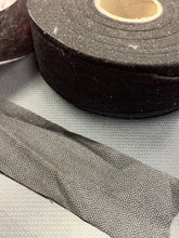 Load image into Gallery viewer, Fusible Pellon - 2&quot; roll
