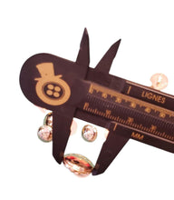 Load image into Gallery viewer, Plastic Gold buttons
