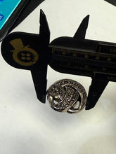 Load image into Gallery viewer, Vintage Celtic knot buttons
