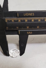 Load image into Gallery viewer, Clear glass buttons
