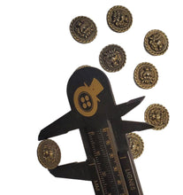 Load image into Gallery viewer, Rope-rim Lion's head metal buttons
