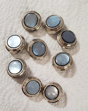 Load image into Gallery viewer, Shank Hickok round Buttons
