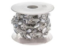 Load image into Gallery viewer, Rhinestone Resin Trim Leaf (by the yard)
