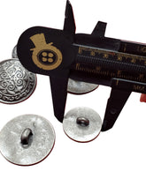 Load image into Gallery viewer, Celtic flowers metal shank buttons
